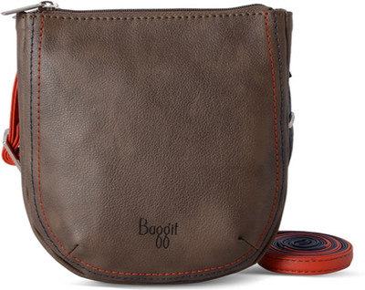 

Baggit Women Casual Brown PU Sling Bag