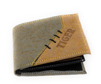 

Oytra Boys Multicolor Artificial Leather Wallet(1 Card Slot), Green