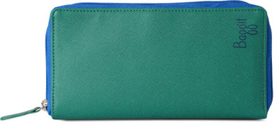 

Baggit Casual Green Clutch