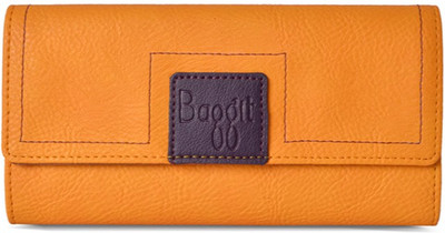 

Baggit Casual Yellow Clutch