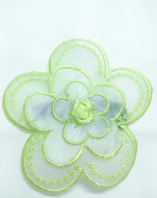 

Takabee Lime green flower Tic tac Tic Tac Clip(Green)
