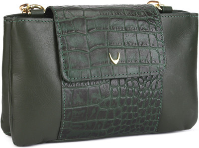 

Hidesign Shoulder Bag(Green, Black), Black;green