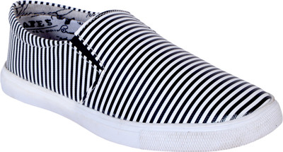 

Trendy Casuals For Women(White, Black