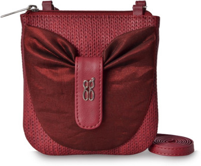 

Baggit Women Casual Maroon PU Sling Bag