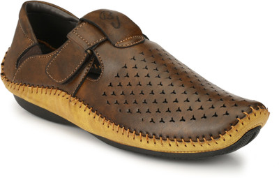 

BIG JUNIOR Men BROWN Sandals
