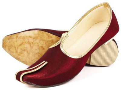 

Sun Life Mojaris For Men(Maroon