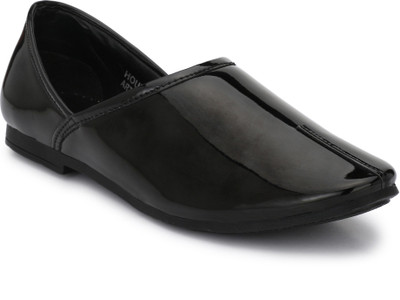 

BIG JUNIOR Black Jutis For Men(Black