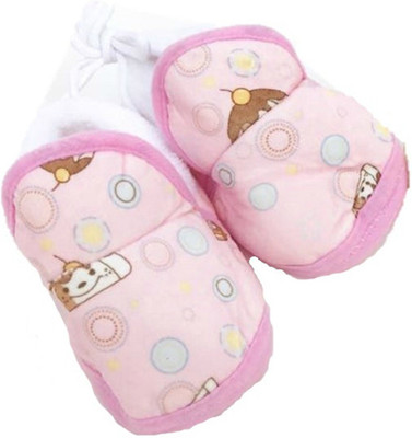 

Krivi kids na Booties(Toe to Heel Length - 12 cm Multicolor)