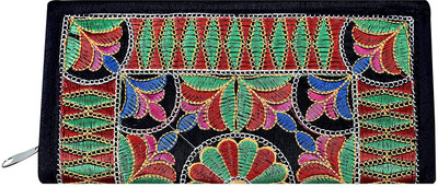 

Paradox Casual Multicolor Clutch