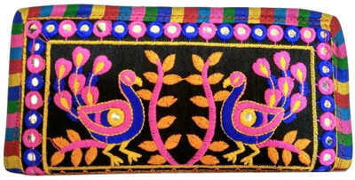

GiftingTree Casual Multicolor Clutch
