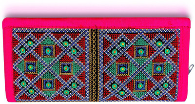 

Paradox Casual Pink Clutch