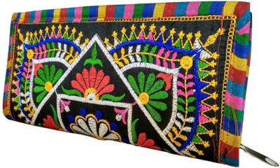 

GiftingTree Casual Multicolor Clutch