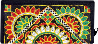

Paradox Casual Multicolor Clutch