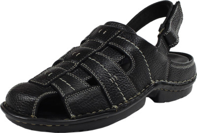 

Fusiano – Reliability At It’s Best Men Black Flats