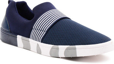 LETS RUN TS-25 Slip On Sneakers For Men(Blue, White
