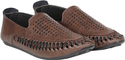 

Kraasa Partygoers Slip On Sneakers For Men(Brown