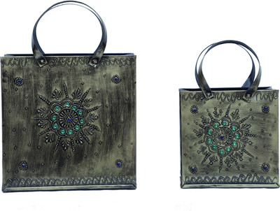 

AGARWALTRADINGCOMPANY ATC-12 Laptop Bag(Multicolor)