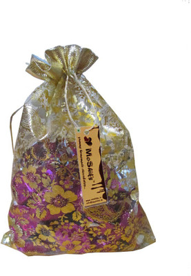 

Moshiks FRUIT & NUT MILK CHOCOLATE 100 GM MULTICOLOR POUCH Bars(0.1 kg)