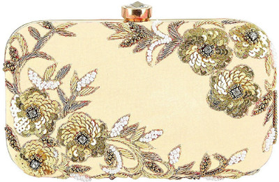 

Tooba Handicraft Casual White Clutch