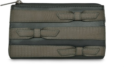 

Baggit Casual Grey Clutch
