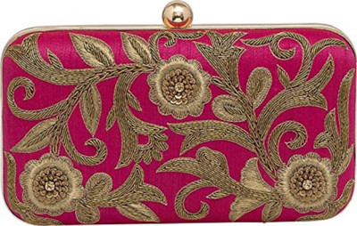 

Tooba Handicraft Casual Pink Clutch