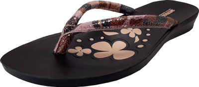 

Aerosoft Women Pink Flats
