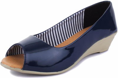 

TRASE Women Blue Bellies