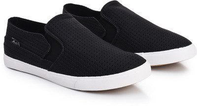 

Carlton London Mr.CL Mr. CL Canvas Shoes For Men(Black