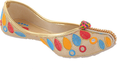 

BLOSSOM Jutis For Women(Multicolor, Golden