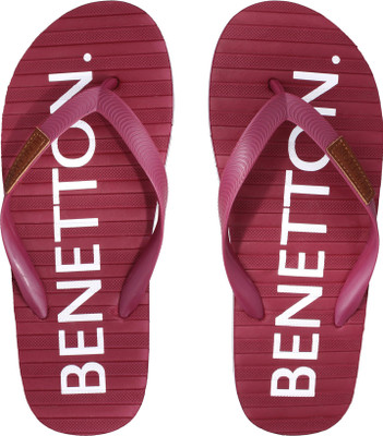 

United Colors of Benetton Flip Flops, Maroon