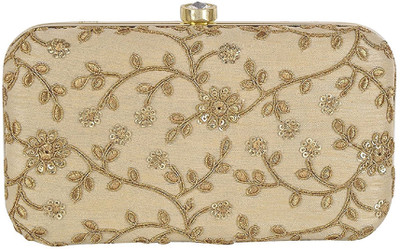 

Tooba Handicraft Party Gold Clutch