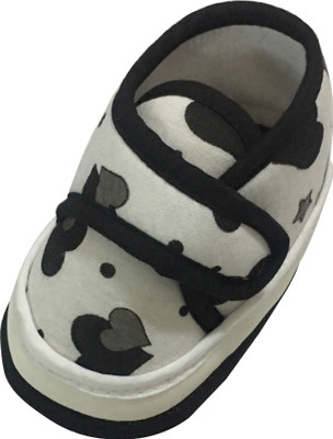 

Instabuyz Boys & Girls Velcro Casual Boots(Black