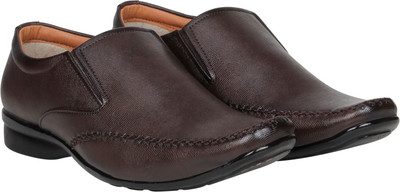 

Kraasa Adorable Slip On For Men(Brown