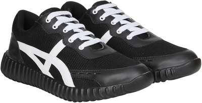 

KOXKO Walking Shoes For Men(Black, White