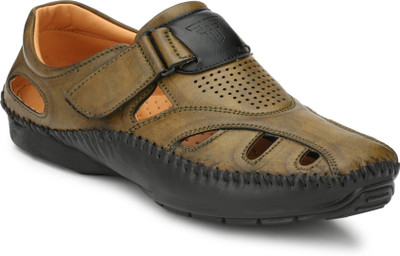 

Fashion Victim Casuals For Men(Multicolor