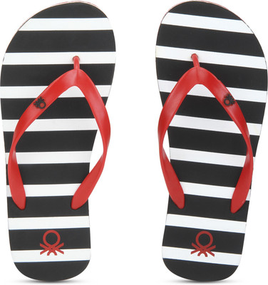 

United Colors of Benetton Flip Flops, 903