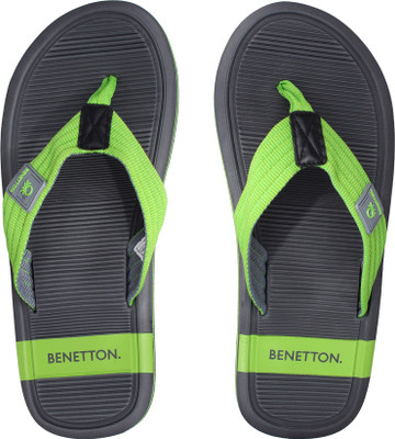 

United Colors of Benetton Flip Flops, Grey