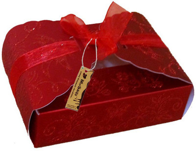 

Moshiks RED SHINY BOX 100 GM ASSORTED CHOCOLATES Bars(0.1 kg)
