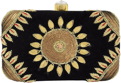 

Tooba Handicraft Party Black Clutch