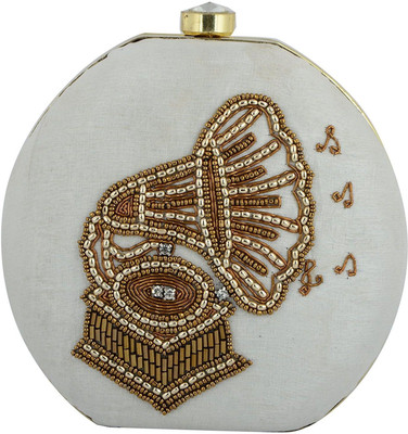 

Tooba Handicraft Party White Clutch