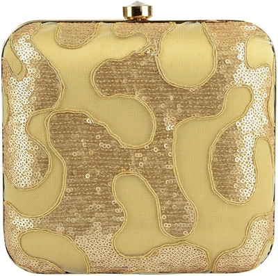 

Tooba Handicraft Party White Clutch