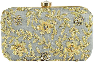 

Tooba Handicraft Party Grey Clutch