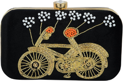 

Tooba Handicraft Party Black Clutch