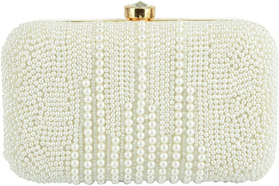 

Tooba Handicraft Party White Clutch
