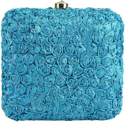

Tooba Handicraft Party White Clutch