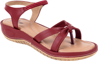 

Gunj Women Maroon Casual