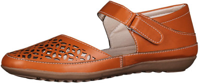 

Footshez Women TAN Casual