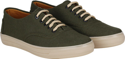 Kraasa Well Designed Canvas Shoes For Men(Black)