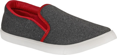 

SCATCHITE Slip On Sneakers For Women(Grey, Multicolor