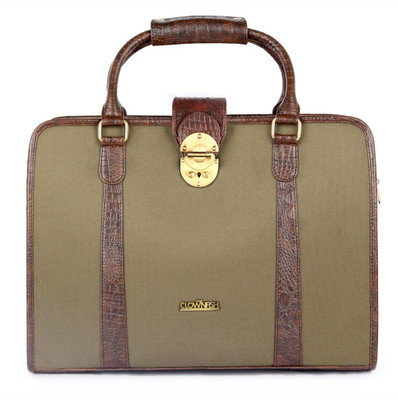 

The Clownfish 15.6 inch Laptop Messenger Bag(Green), Olive green